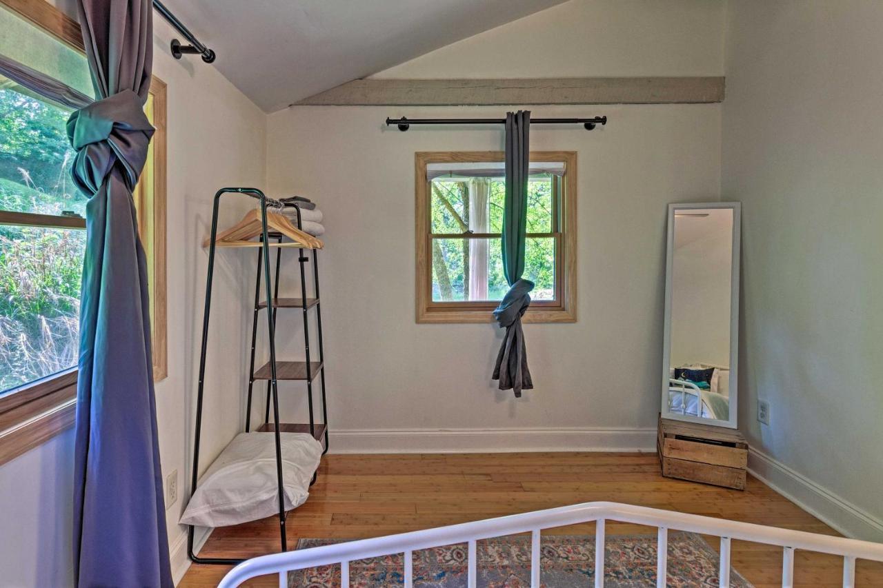 Willa Cozy & Charming Asheville Cabin - 5 Mi to Downtown! Zewnętrze zdjęcie